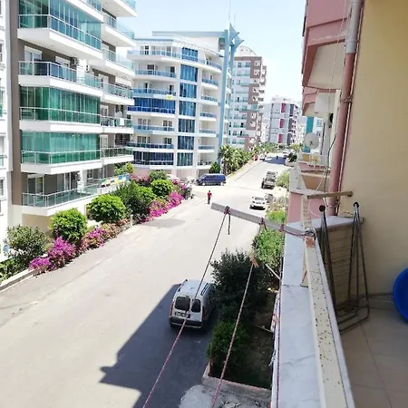 Caner Sitesi Apt No:211b Blok/b Kat:2 No:5 Apartman