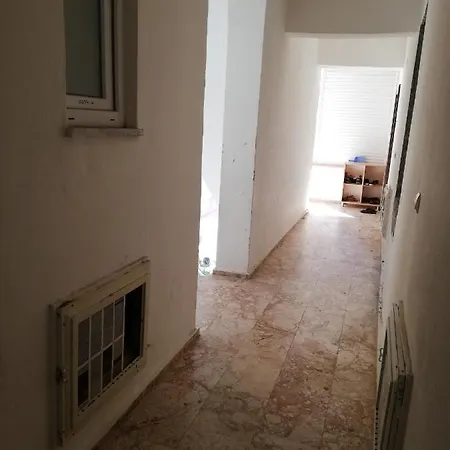 Caner Sitesi Apt No:211b Blok/b Kat:2 No:5 Apartman